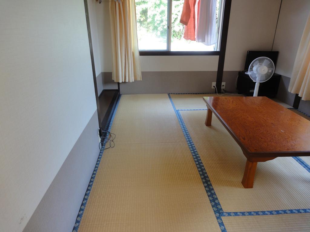 ホテルKuroemuso 勝浦市 エクステリア 写真